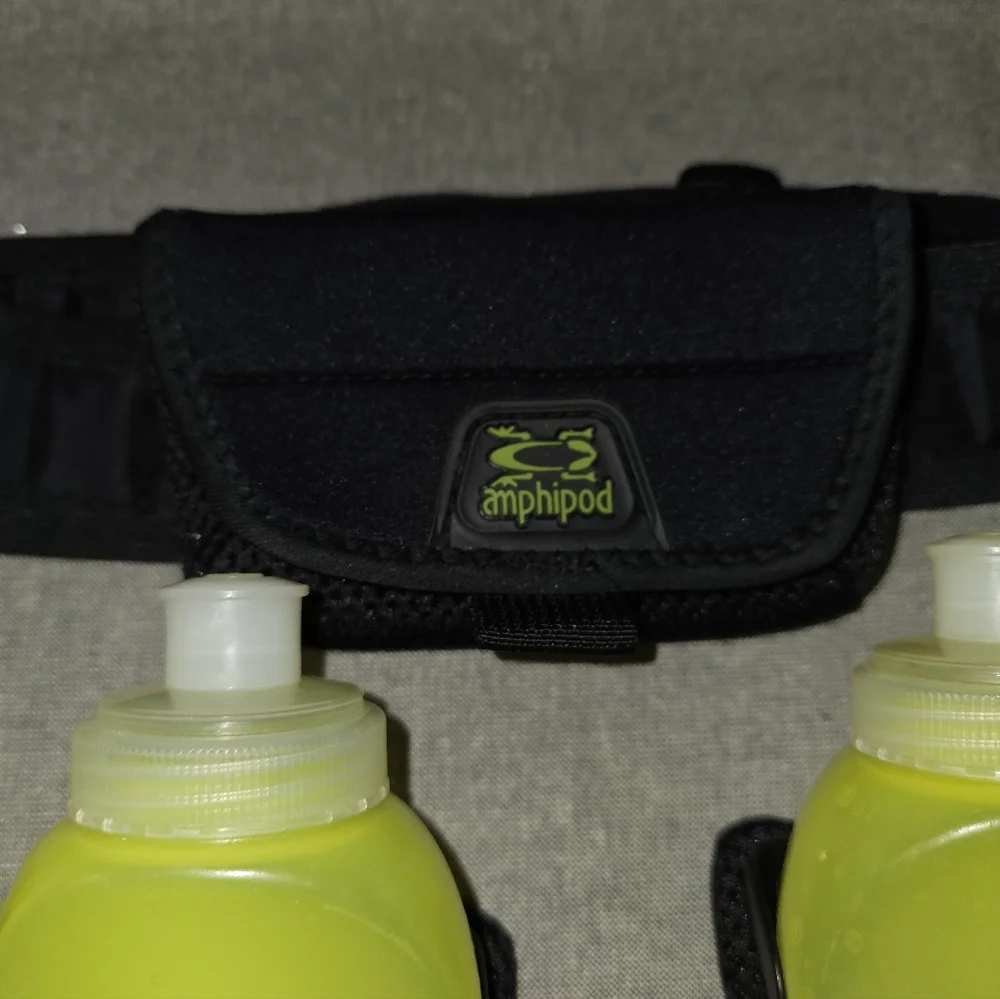 NEW Amphipod Hydration Running Belt w/ 4 Bottles – Adjustable - Picture 2 of 3